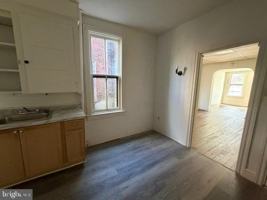 featured image of 347 E King St Unit 1