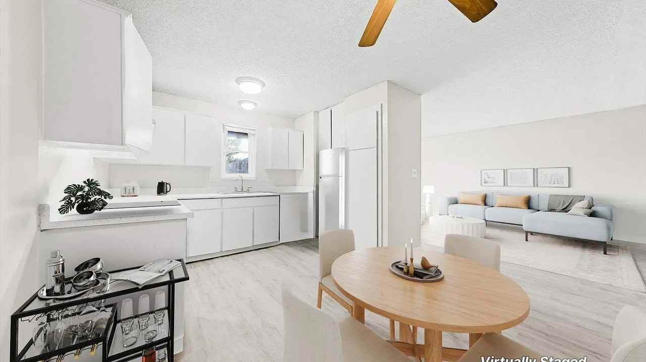 Lakeside Villas - Photo 6 of 50