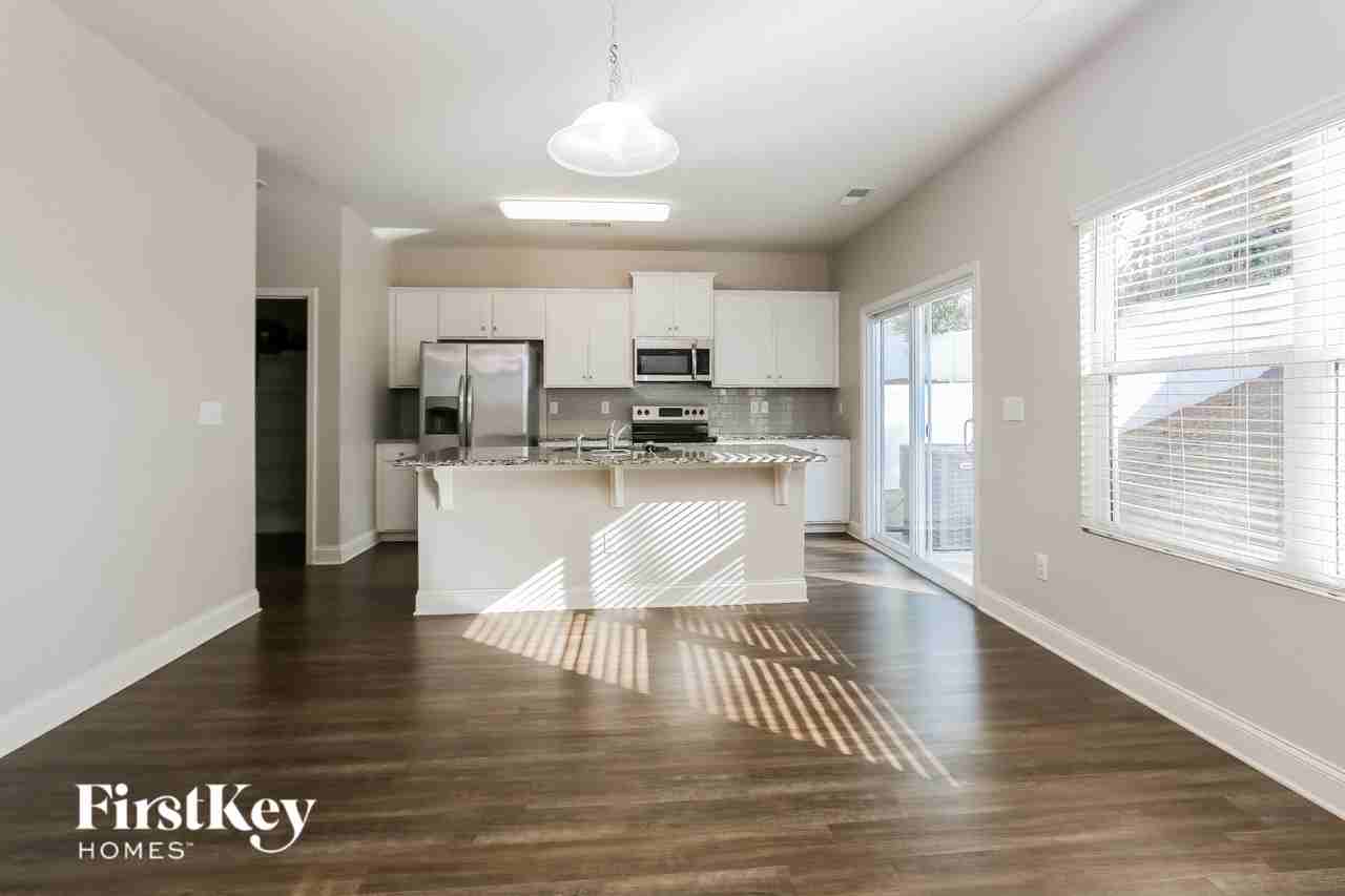 9512 Blue Knoll Ct - Photo 3 of 15