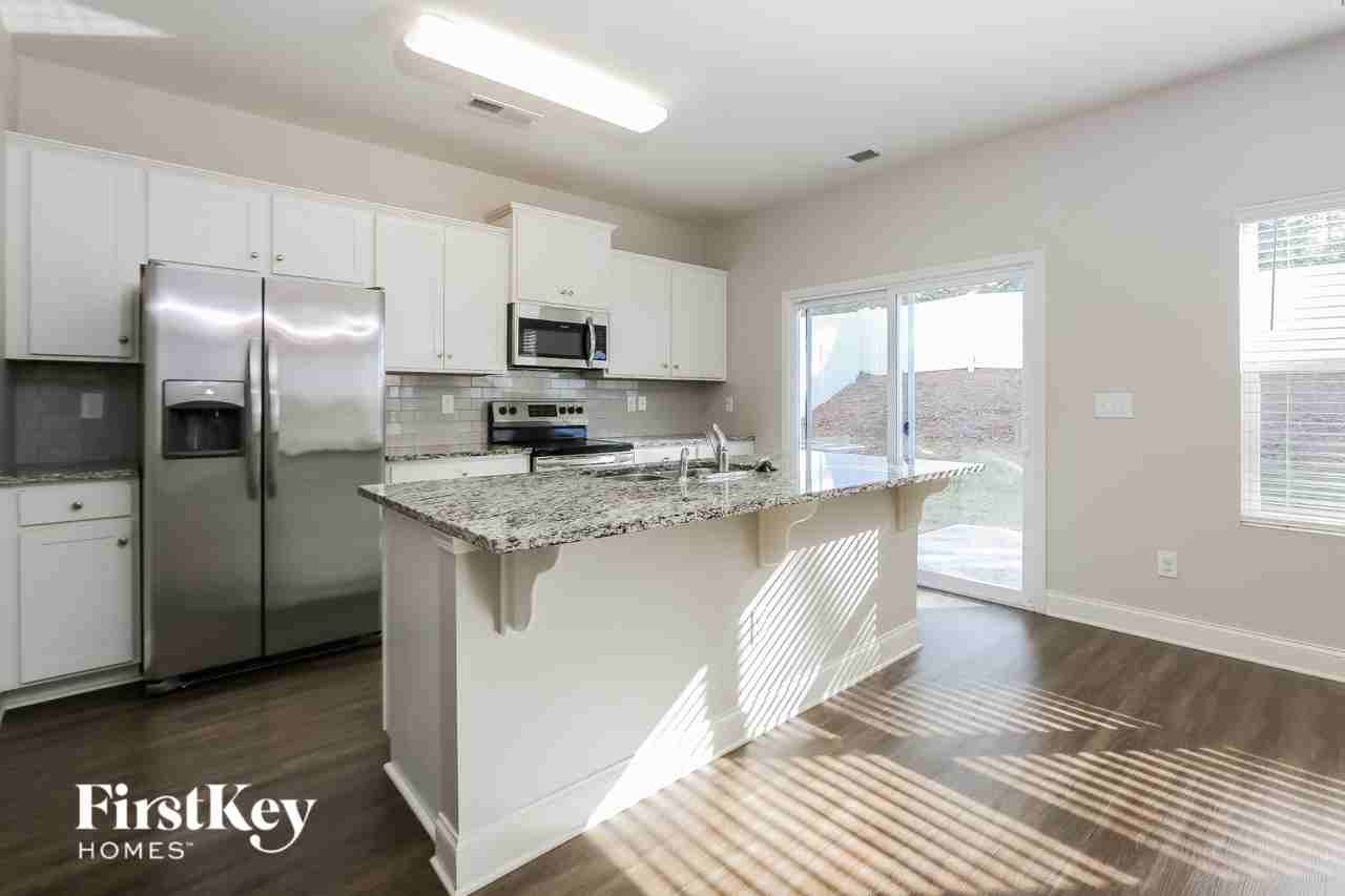 9512 Blue Knoll Ct - Photo 4 of 15