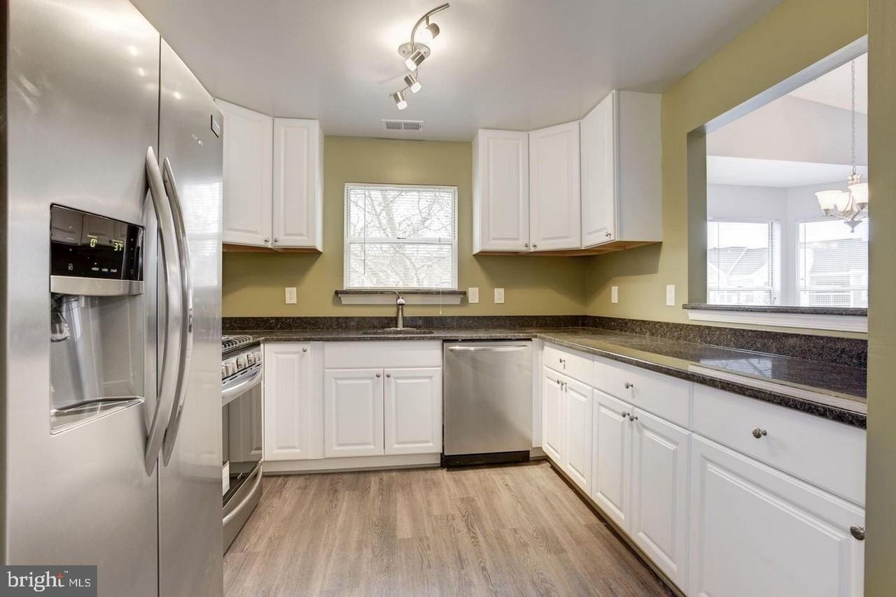 20579 Snowshoe Sq Unit 301 - Photo 5 of 13
