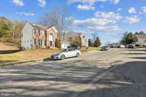 featured image of 2958 Myrtlewood Dr Unit 1