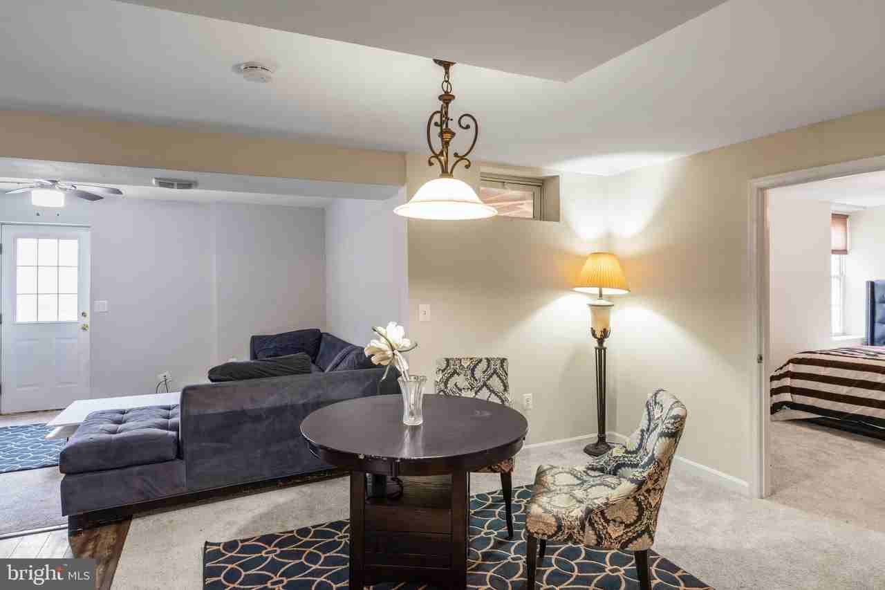 10496 Neale Sound Ct - Photo 5 of 19