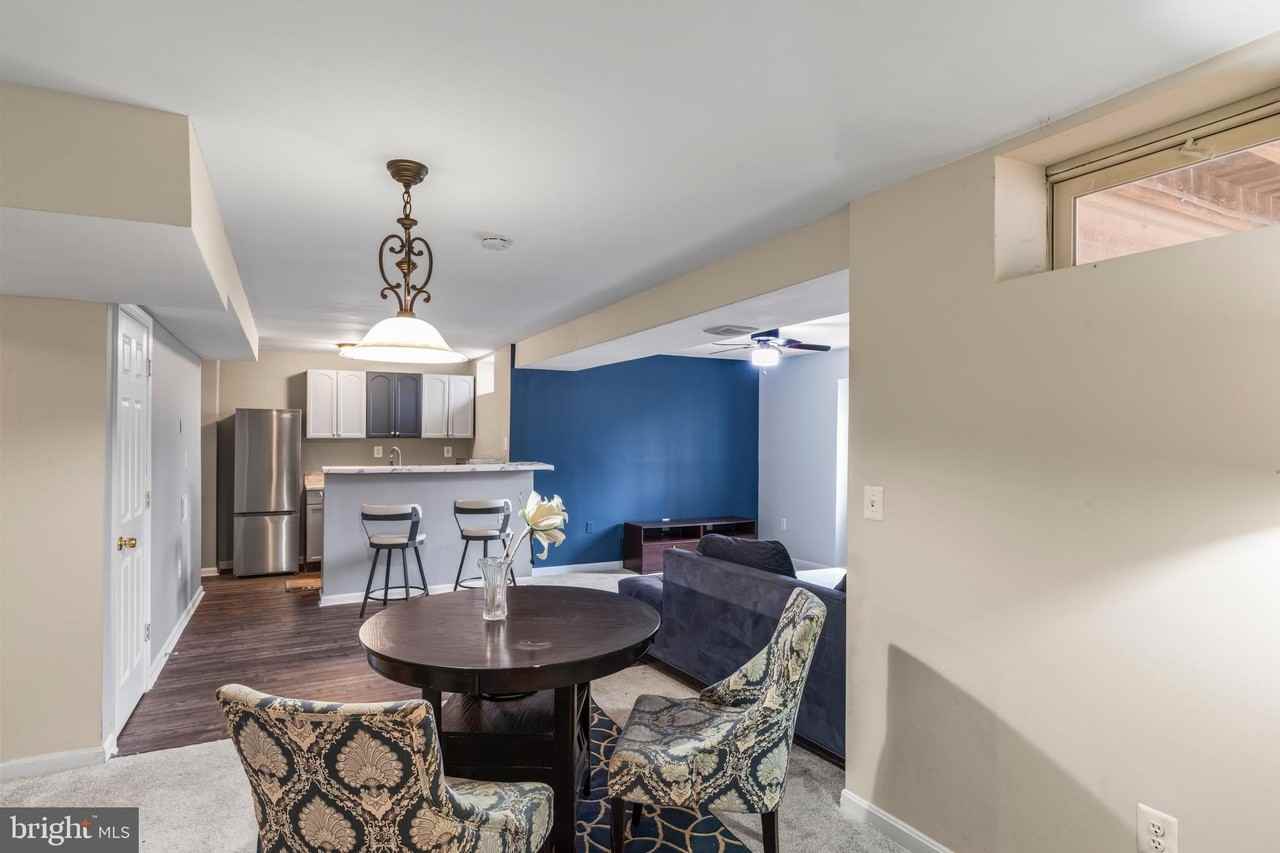 10496 Neale Sound Ct - Photo 6 of 19