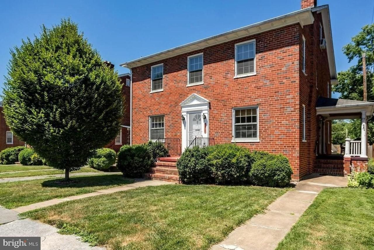 107 Morgan St - Photo 3 of 12