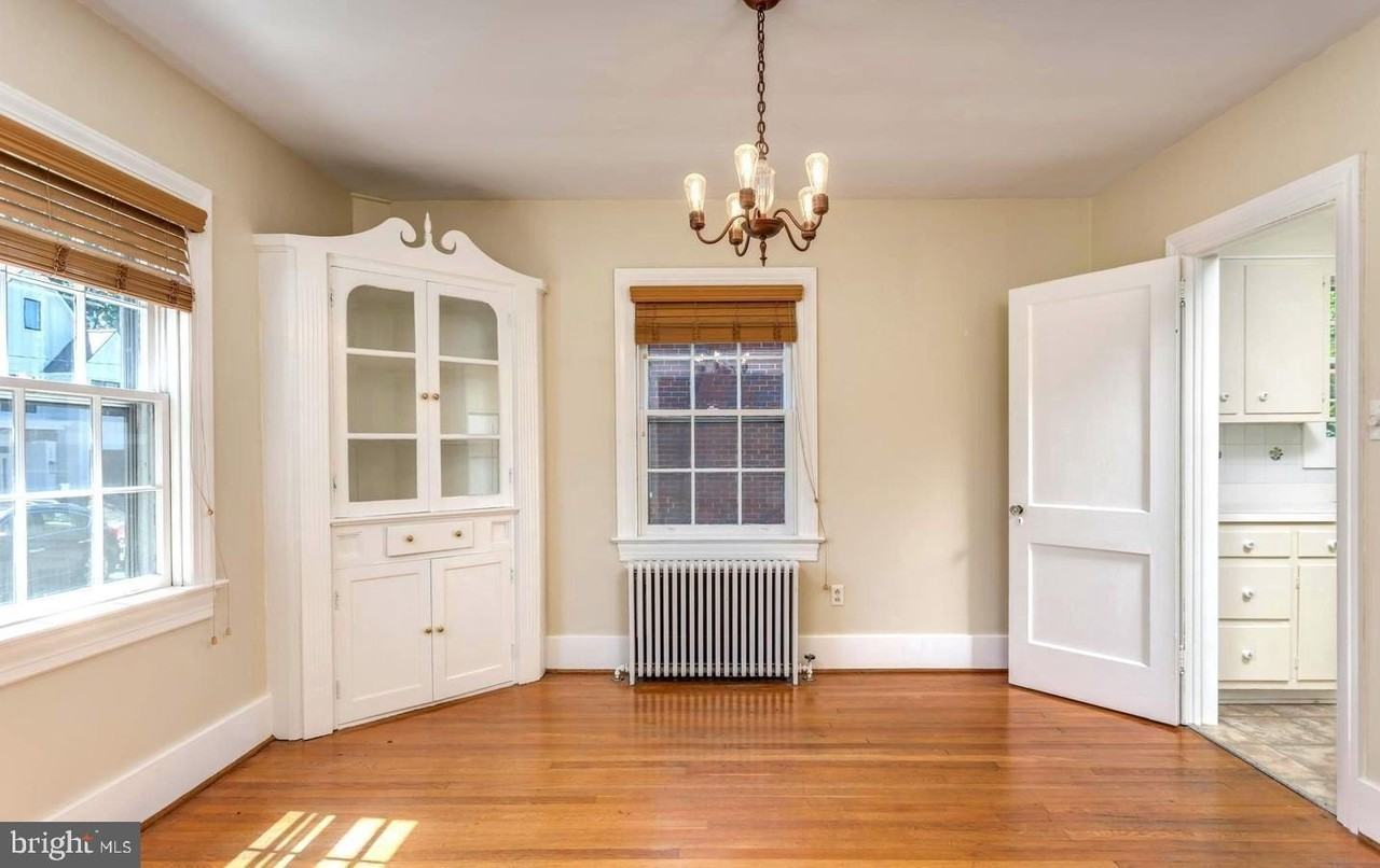 107 Morgan St - Photo 6 of 12