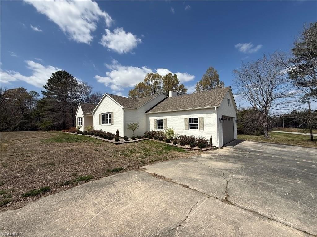 1447 N Old Greensboro Rd - Photo 2 of 23