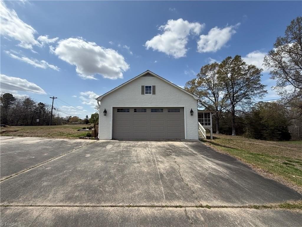 1447 N Old Greensboro Rd - Photo 3 of 23