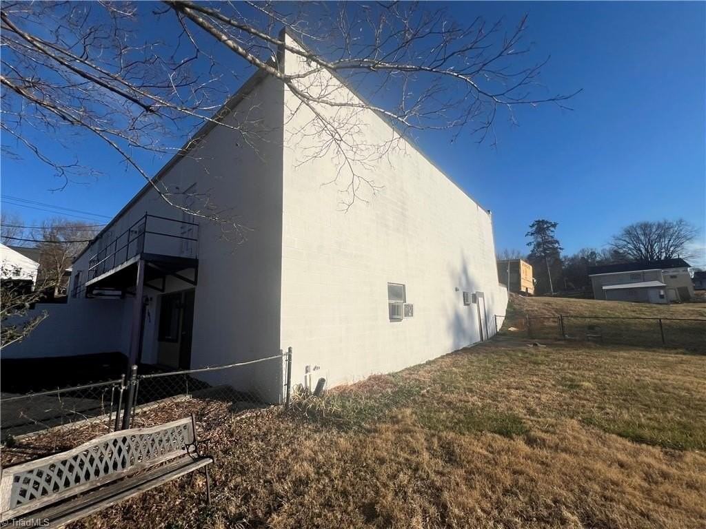 3810 Clemmons Rd - Photo 3 of 9