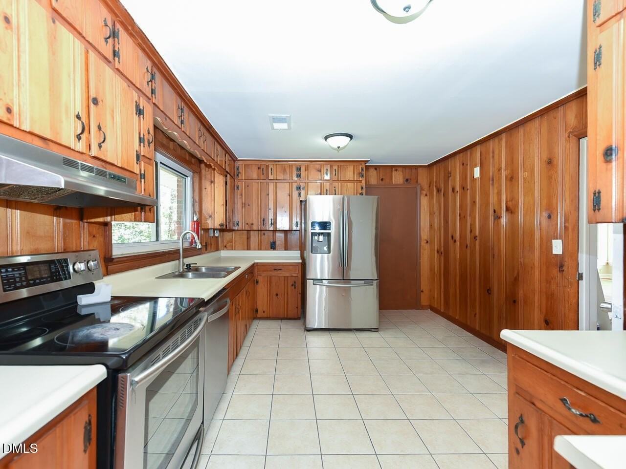 4916 Western Blvd - Photo 7 of 18