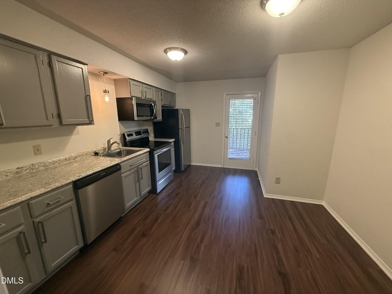 3021 Medlin Dr Apt C - Photo 5 of 15