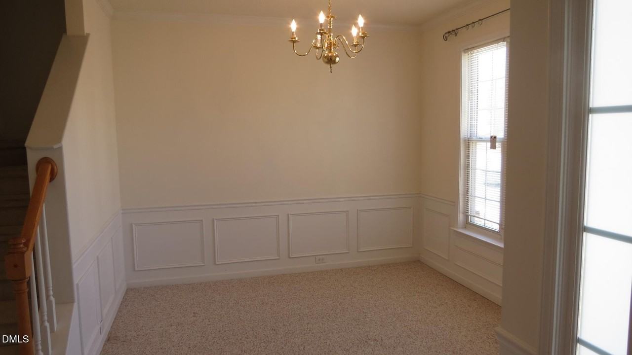 5907 Whisperwood Dr - Photo 7 of 21