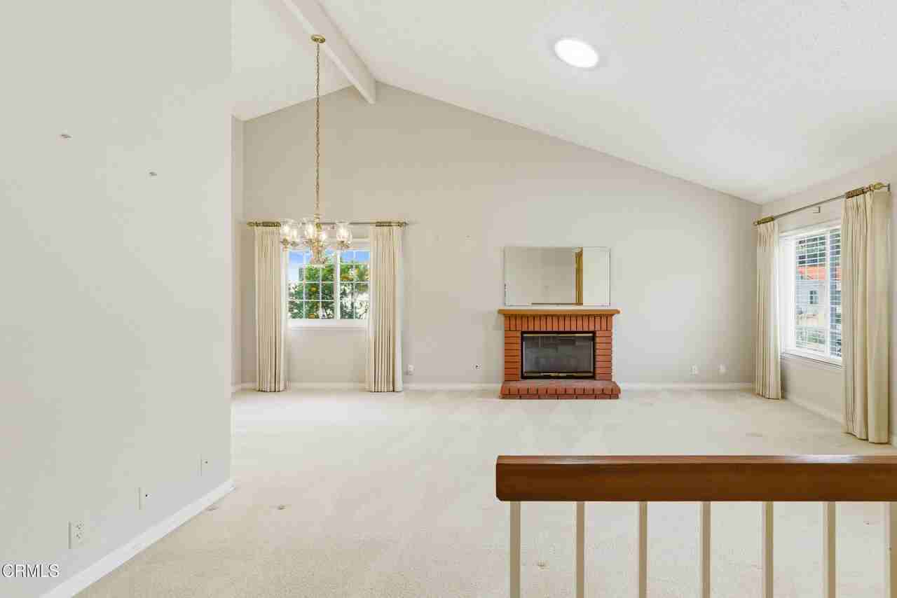 6526 Lada Ave - Photo 7 of 33