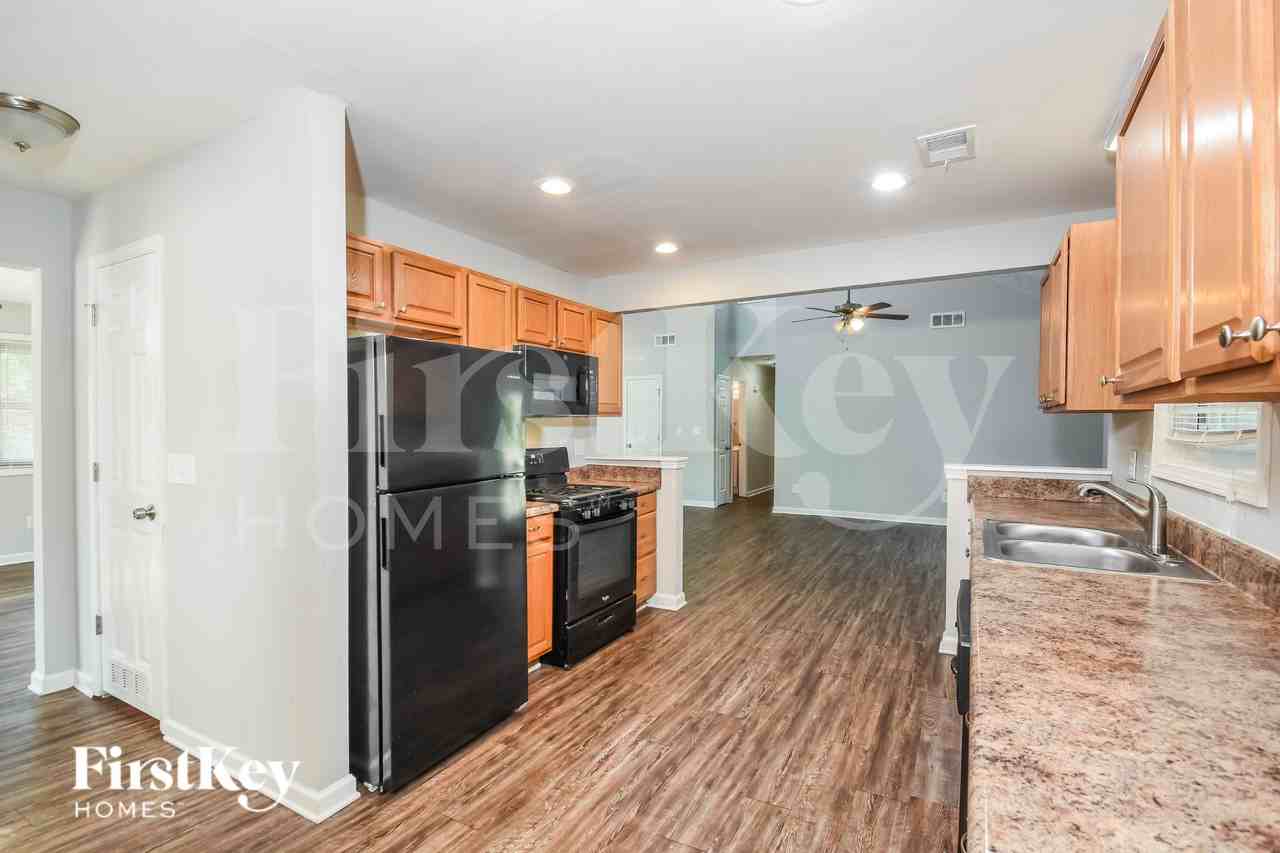 4800 Victoria Ln - Photo 6 of 16