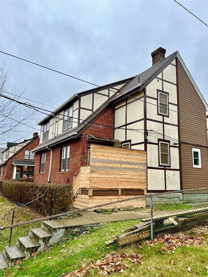 2 Dawson Ct - Photo 6 of 34