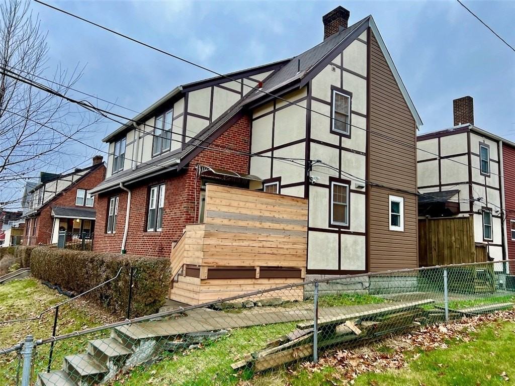 2 Dawson Ct - Photo 7 of 34