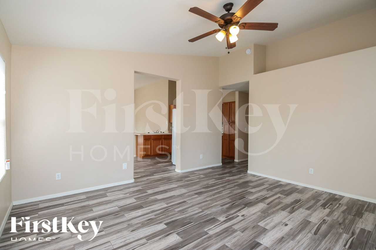 4128 W Solar Dr - Photo 7 of 16