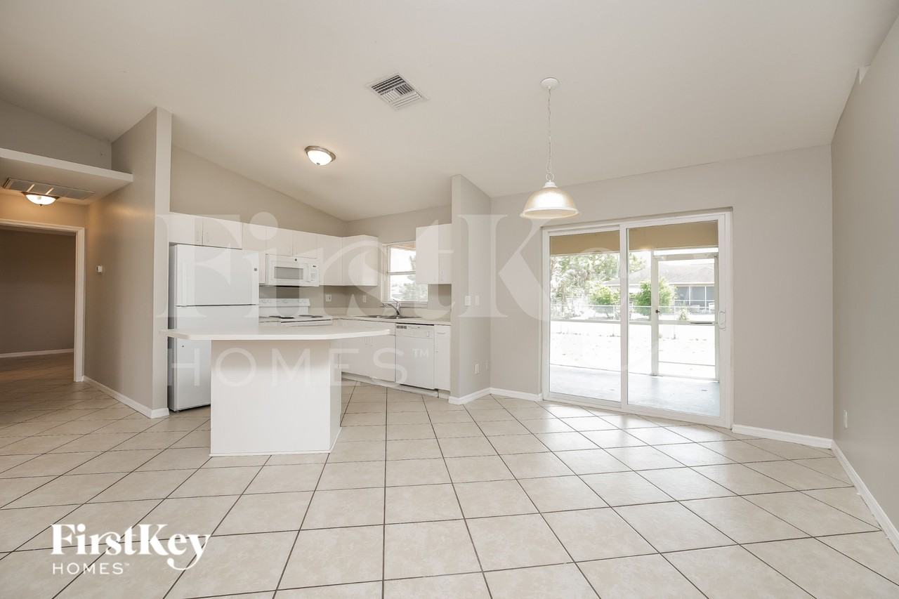 4103 10th St Sw - Photo 6 of 19