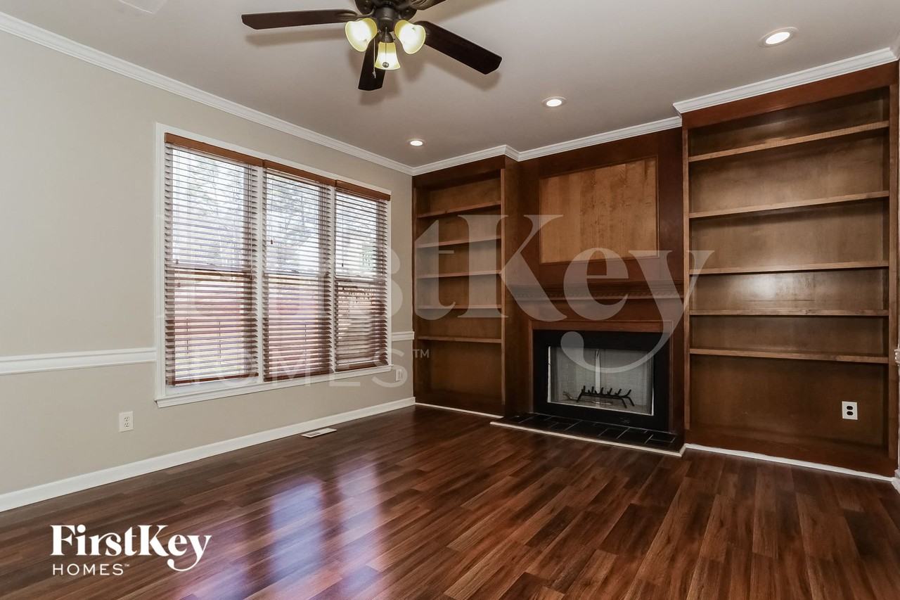 3888 Brookgreen Pt - Photo 2 of 15