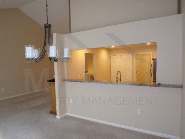 6575 Cortland Ave - Photo 5 of 8