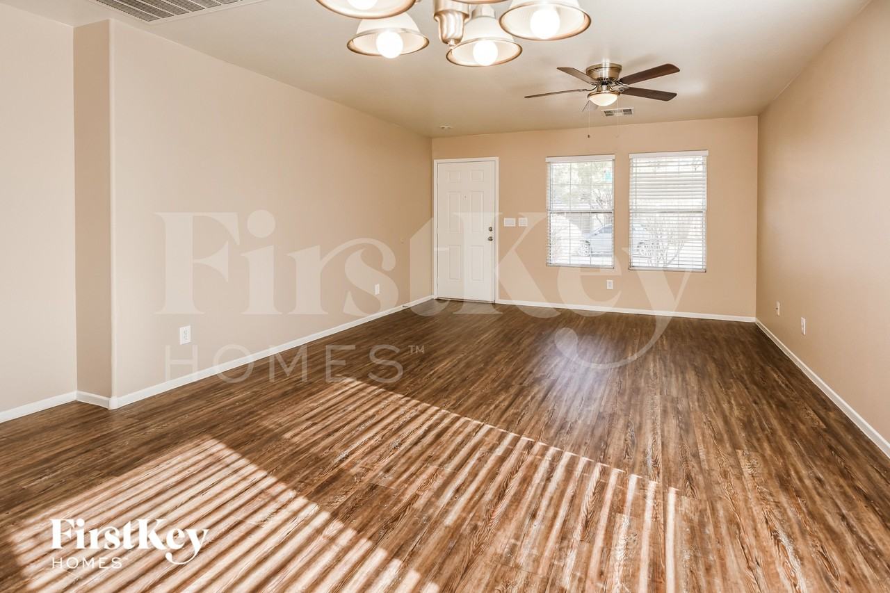 11625 Whipkey St - Photo 4 of 16