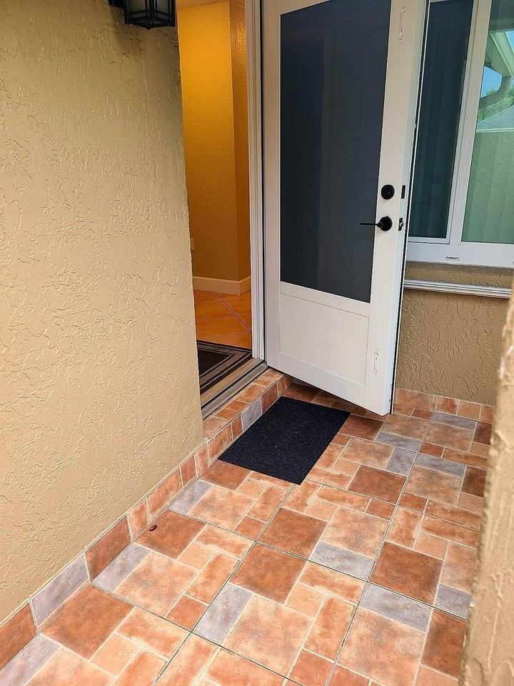 12087 Nw 44th St - Photo 3 of 50