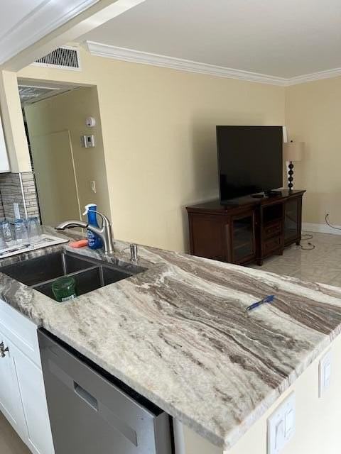 740 Monaco Pl Unit P - Photo 4 of 14