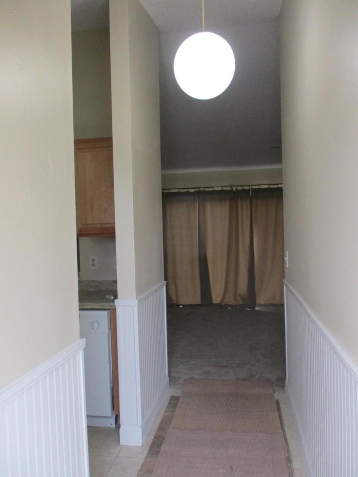 1750 Windsor Ave Se - Photo 3 of 30