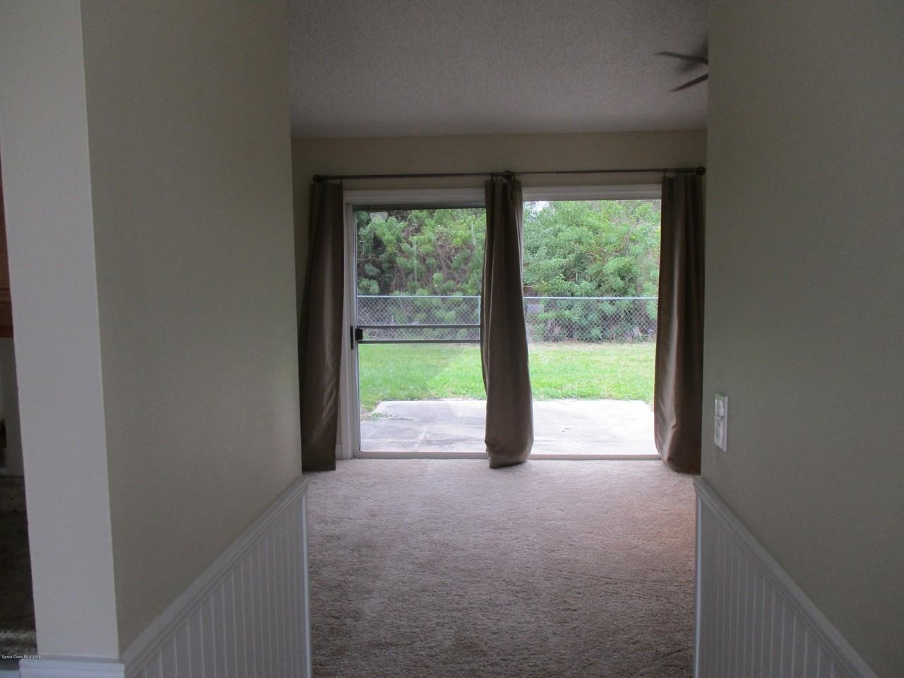 1750 Windsor Ave Se - Photo 4 of 30