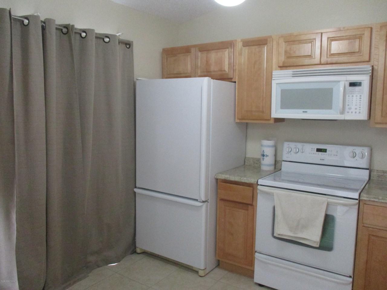 1750 Windsor Ave Se - Photo 6 of 30