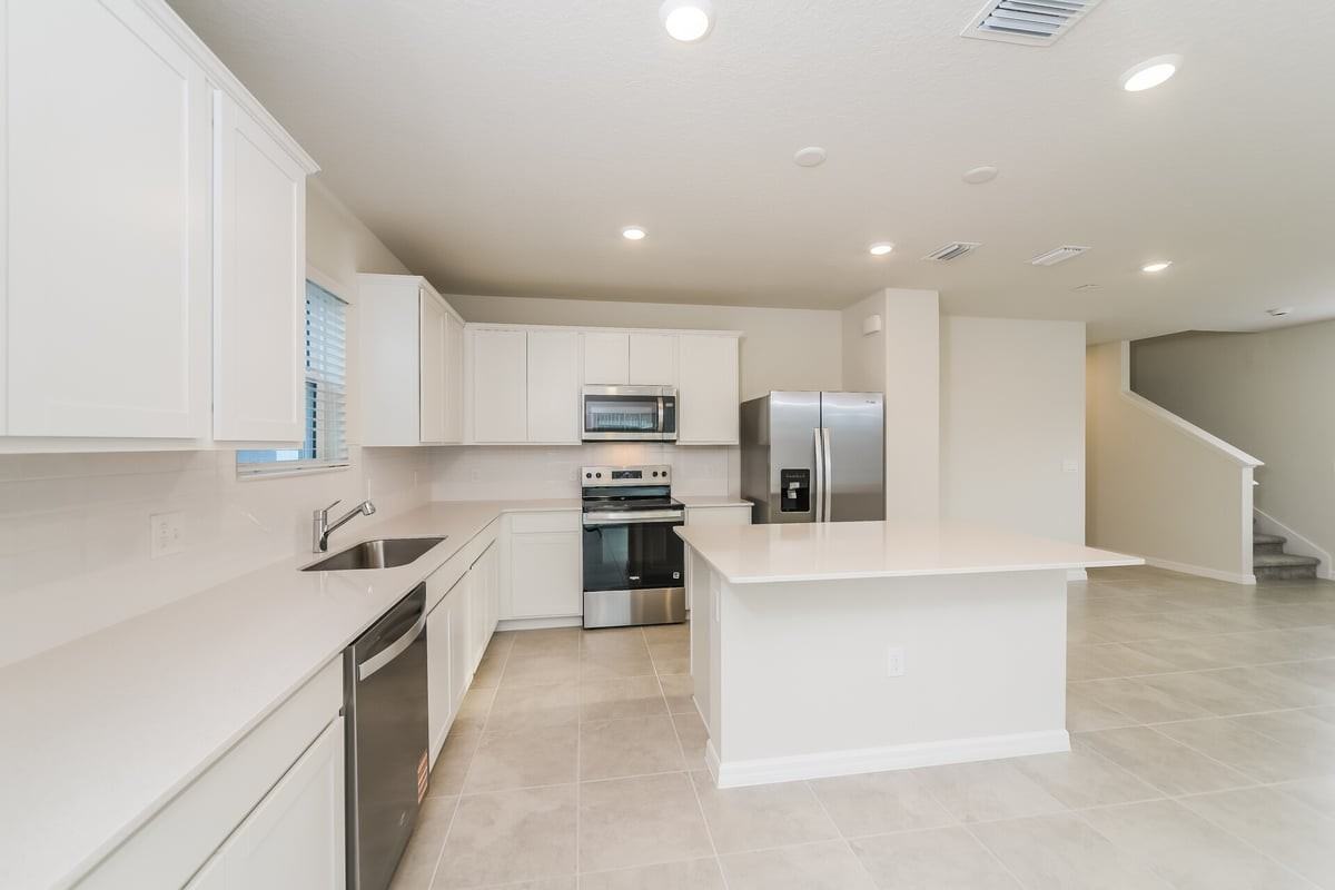 3273 Ellsworth Ave - Photo 5 of 22