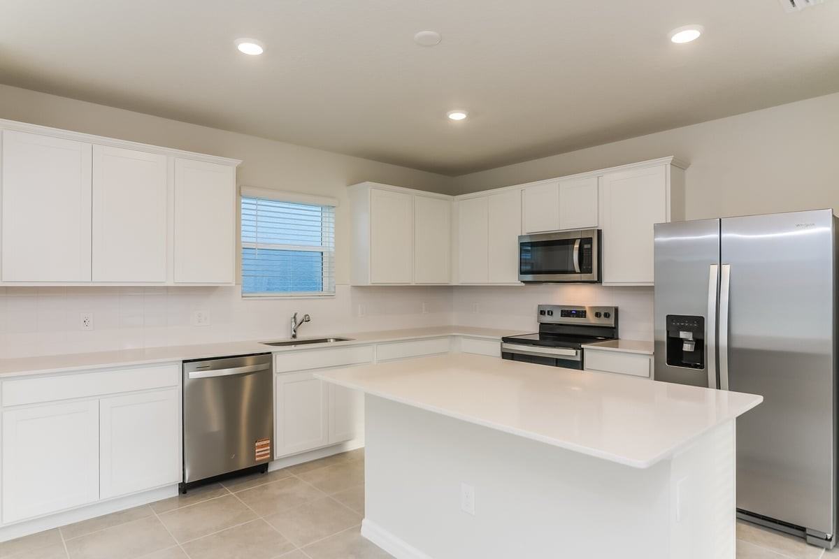 3273 Ellsworth Ave - Photo 6 of 22