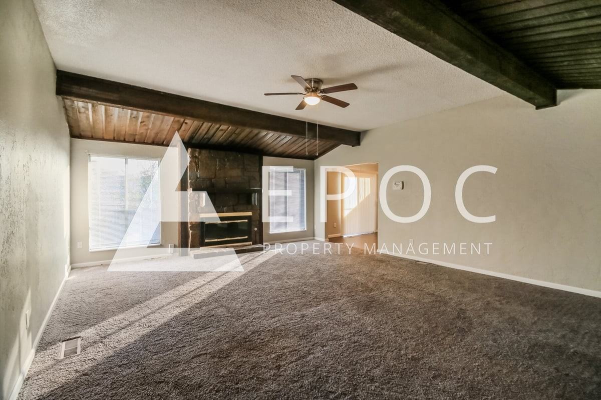 2624 Sw 97th St - Photo 4 of 16