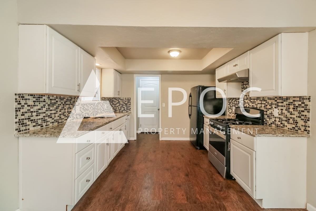 2624 Sw 97th St - Photo 5 of 16