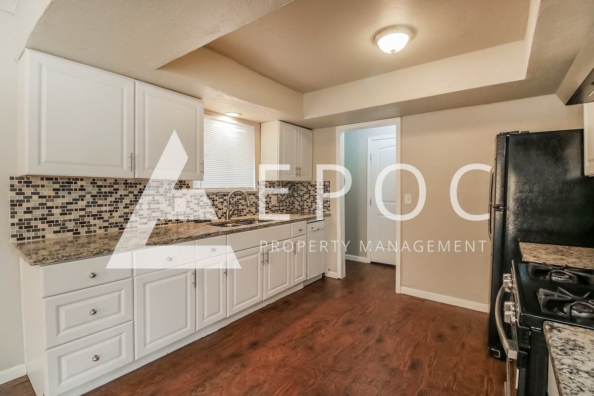 2624 Sw 97th St - Photo 6 of 16