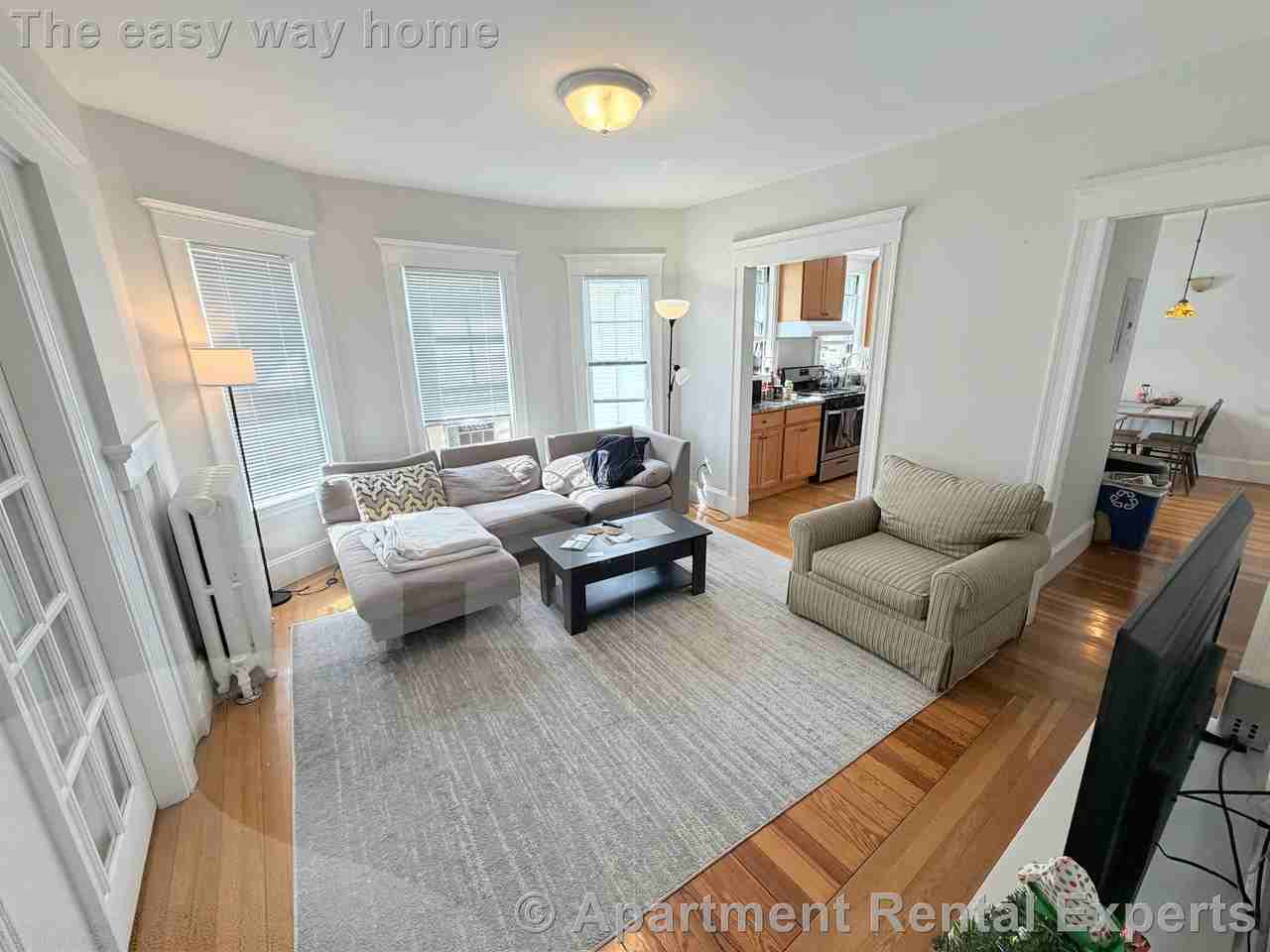 34 Leonard St #2 - Photo 3 of 19