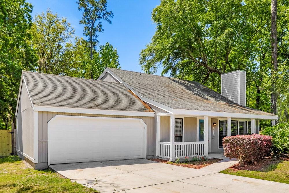 11159 Wethersfield Ct - Photo 4 of 17