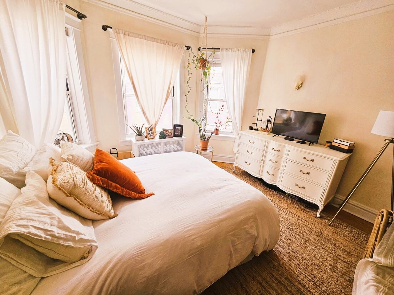 6800 N Sheridan Rd #3B - Photo 4 of 22