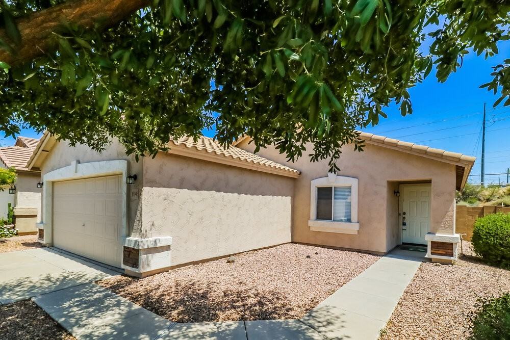 10043 N 115th Dr - Photo 3 of 16