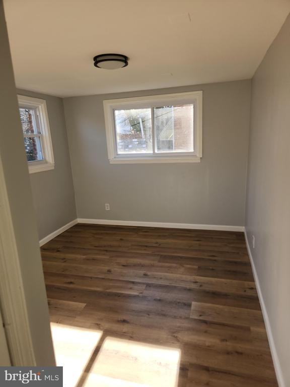 5025 Penn St ##1 - Photo 6 of 7