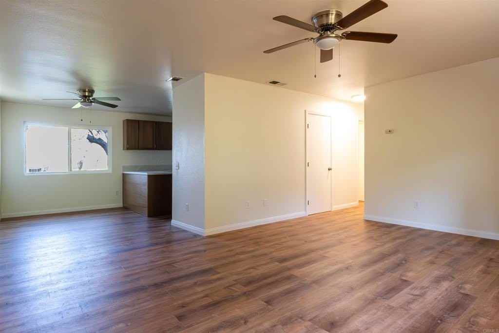 2319 Ridgeway Dr - Photo 3 of 26