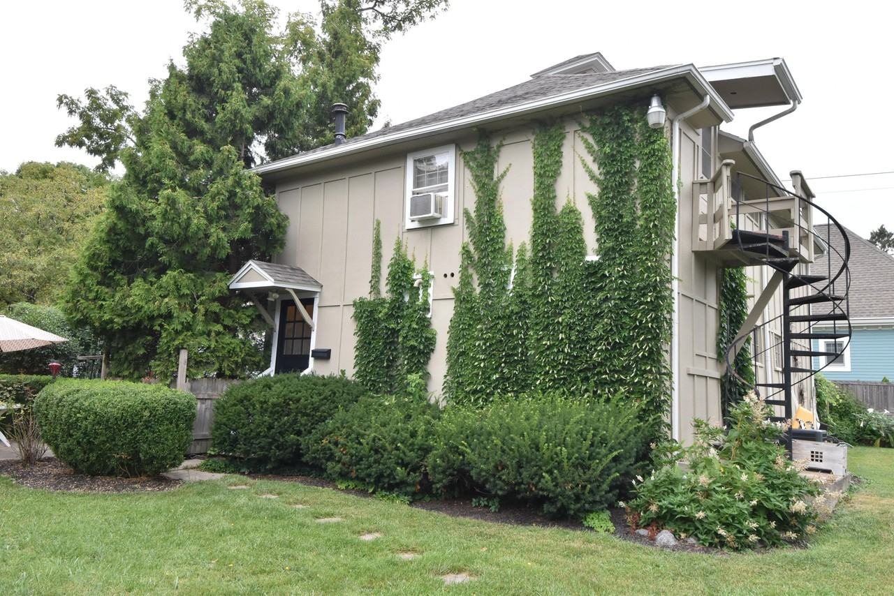 661 S Lake Shore Dr - Photo 4 of 28