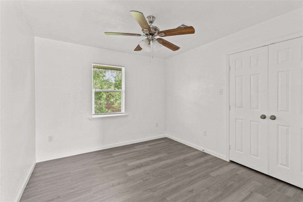 316 20th St - Photo 3 of 6