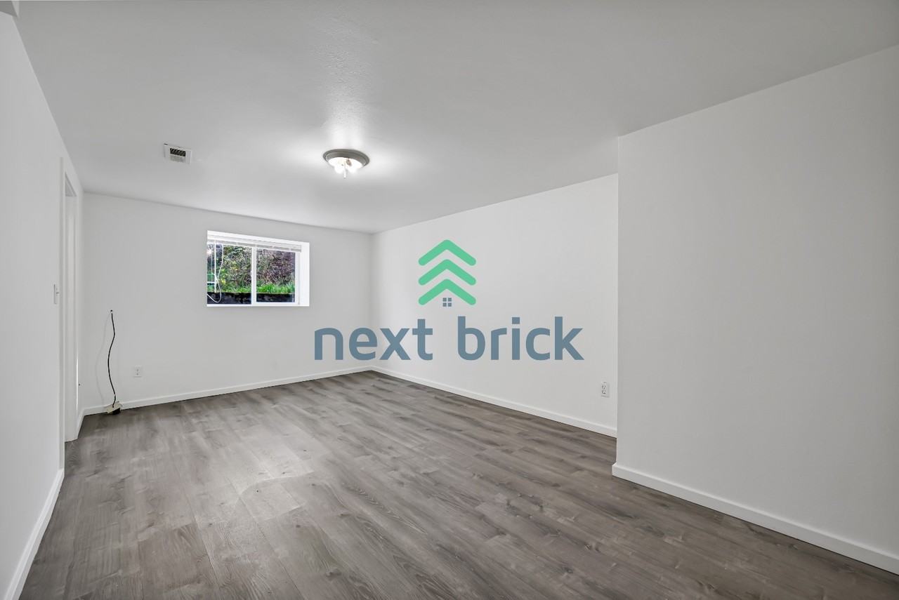 10616 Des Moines Memorial Dr S - Photo 6 of 10