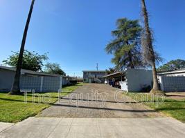 featured image of 331 E Elm St #7