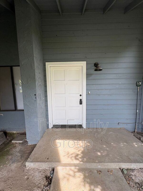 1942 E Woodsville Ct - Photo 2 of 26