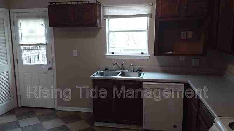 422 Buckingham Cir - Photo 5 of 11