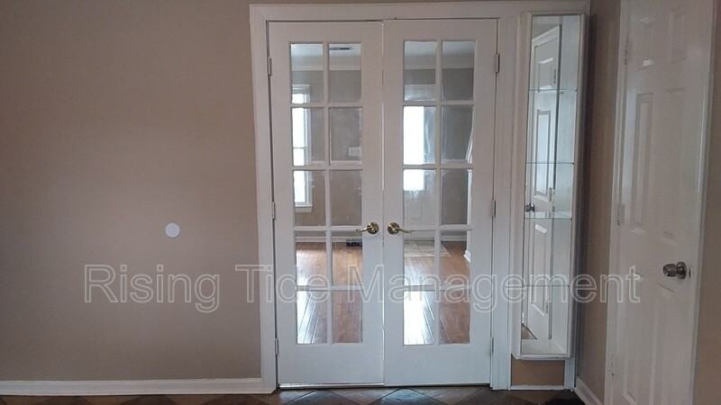 422 Buckingham Cir - Photo 6 of 11