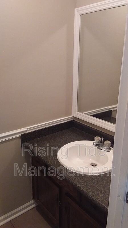 422 Buckingham Cir - Photo 7 of 10