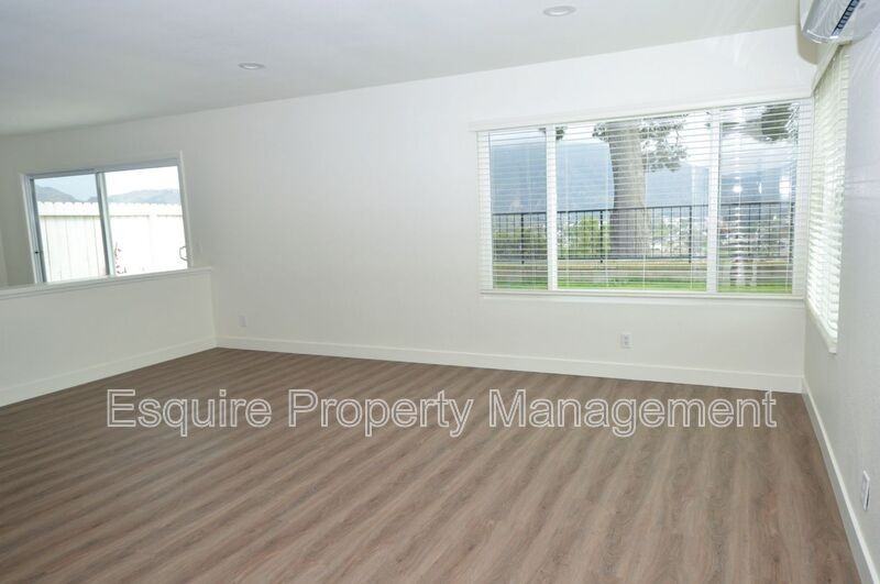 5190 Laurel Park Dr - Photo 2 of 18